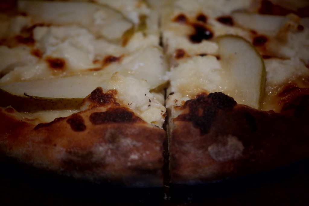 pear-ricotta-crust