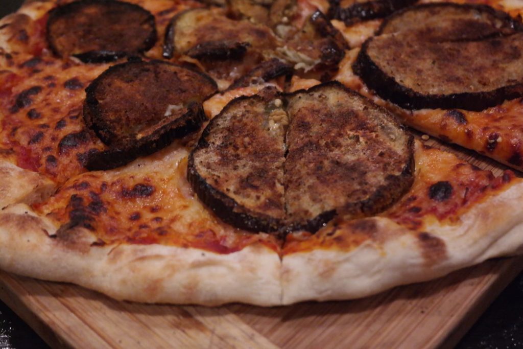 cooked-eggplant-pizza