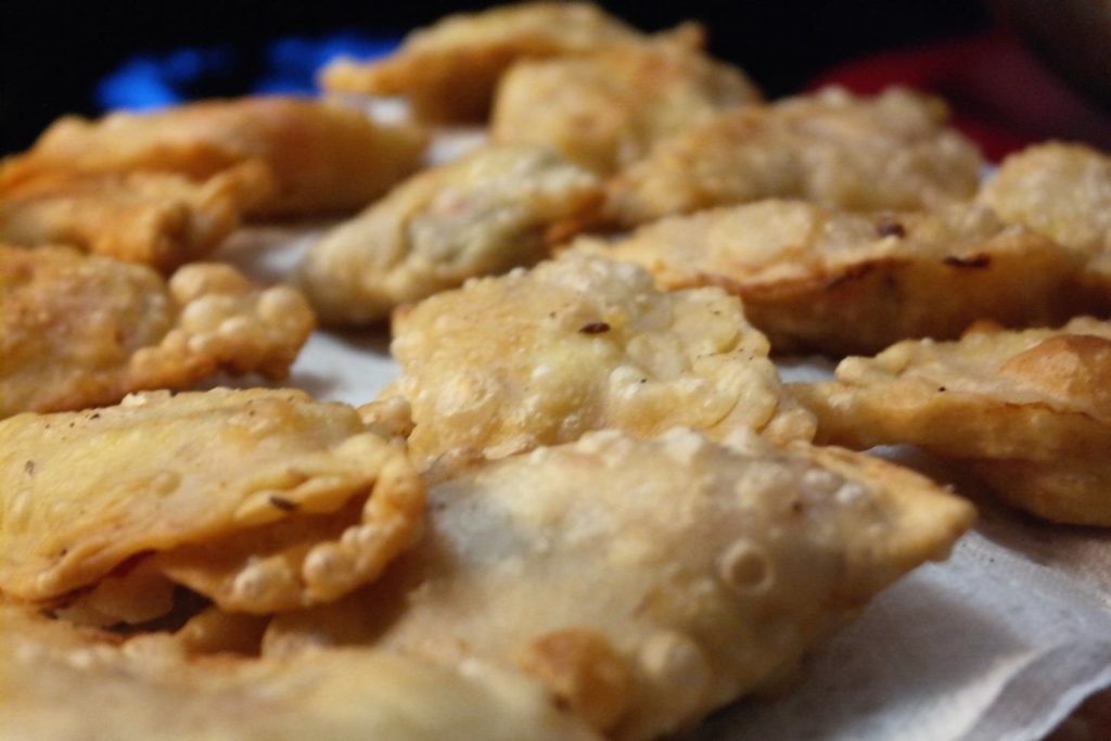 cooked-samosas