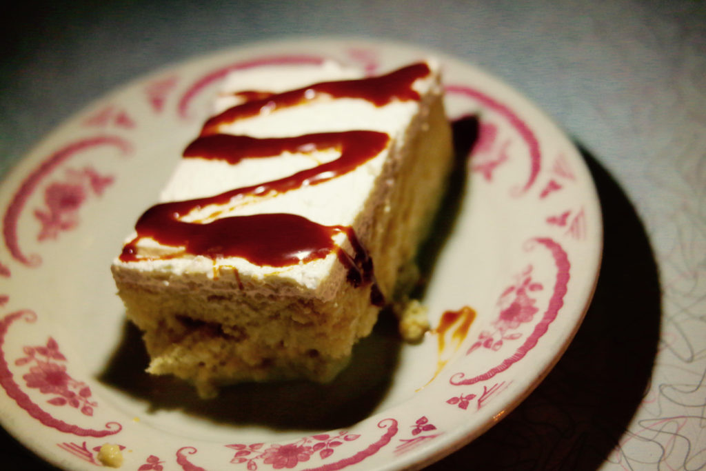 tres leches cake_1350x900