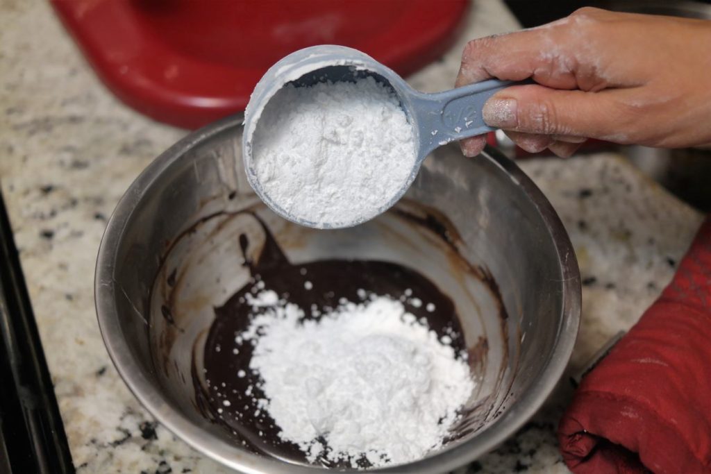 add-powdered-sugar
