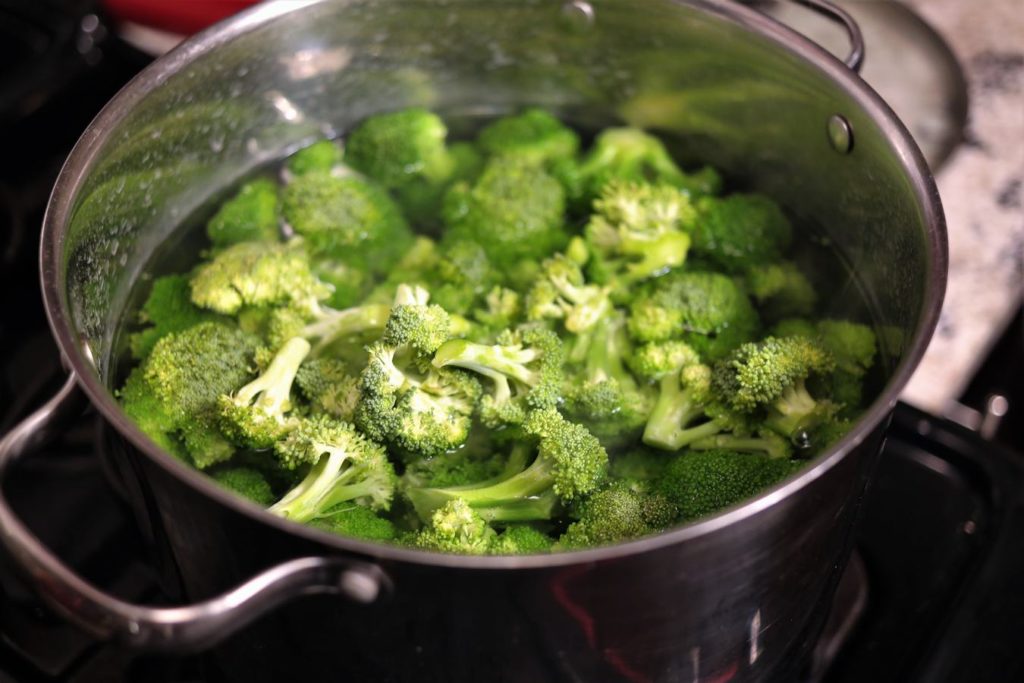 broccoli-in-pot