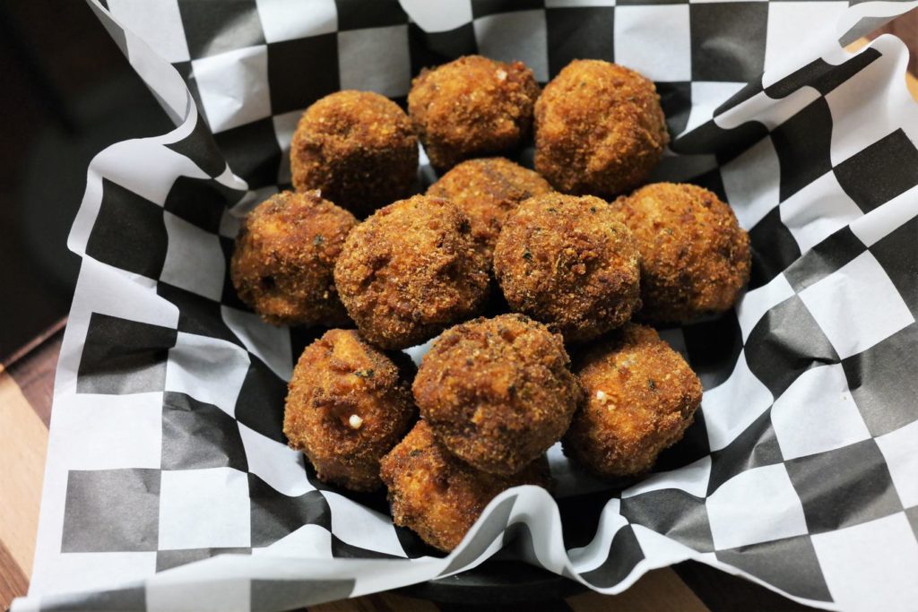 bluecheese-buffalo-jackfruit-bites-plated