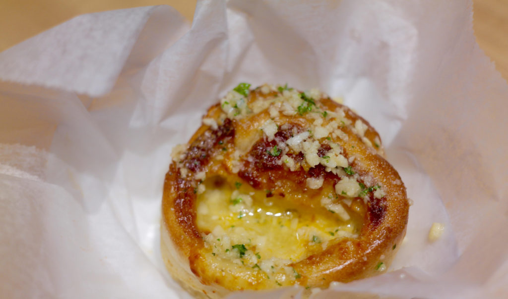 cheese knot_1525x900