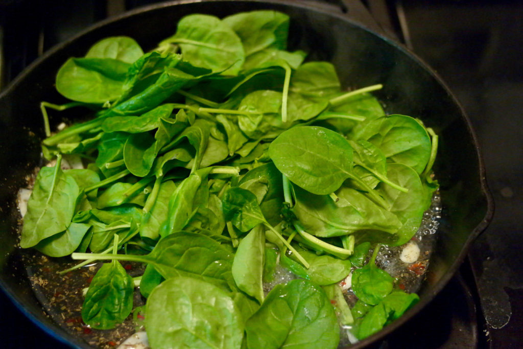 spinach_1350x900