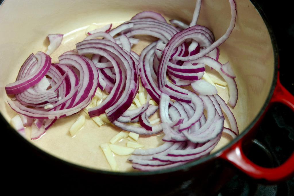 onions garlic_1350x900