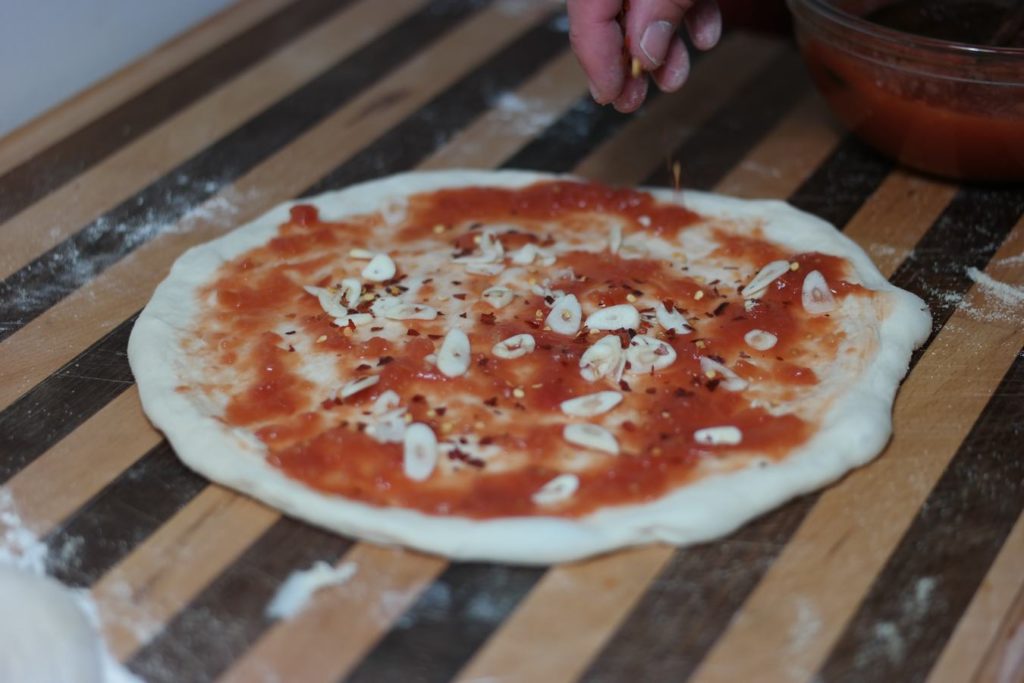 pizza-dough-sauce-garlic-pepper