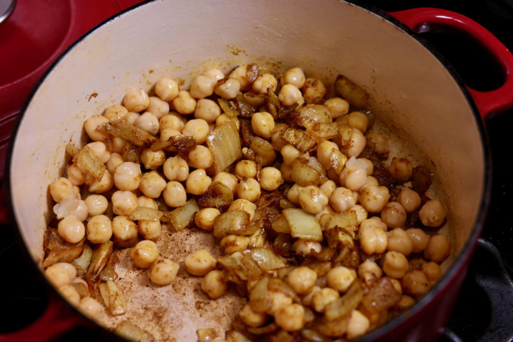 chickpeas_1350x900