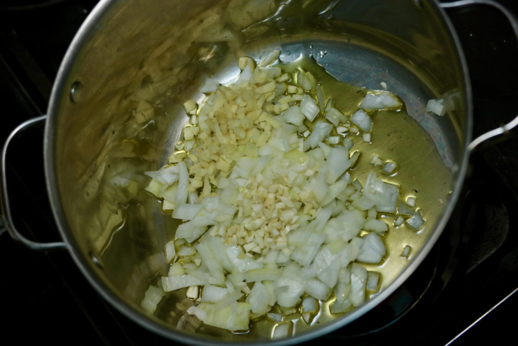 garlic onions_1350x900