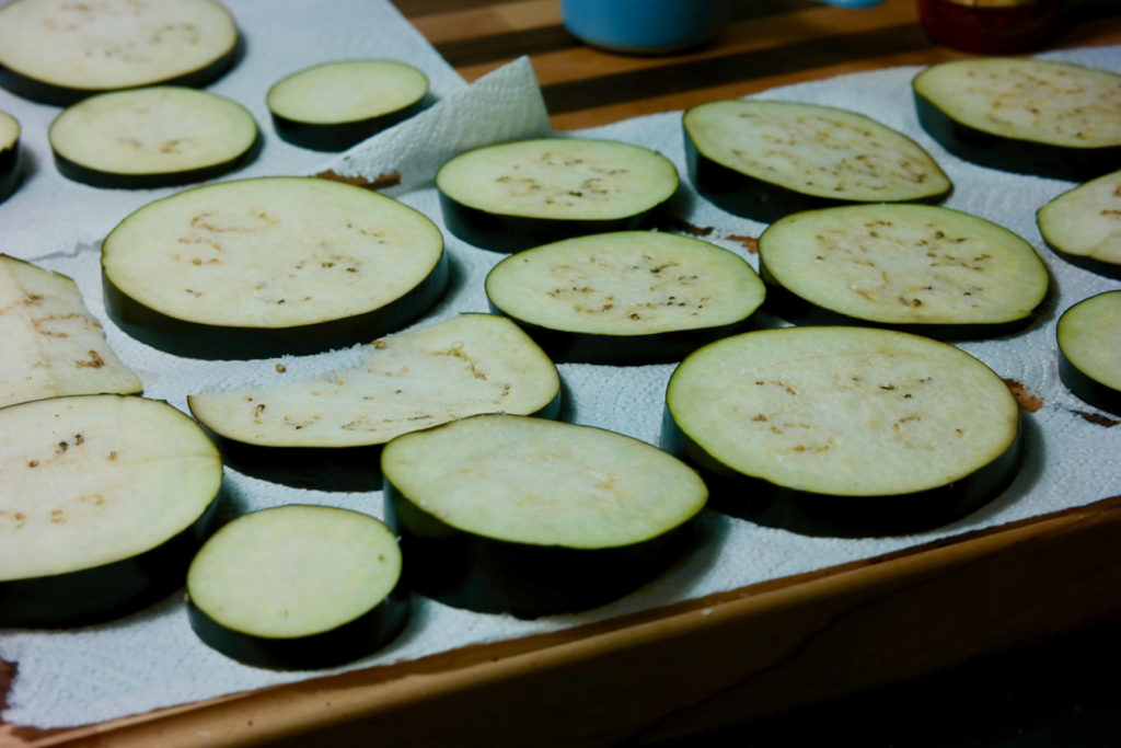 sliced eggplant_1350x900