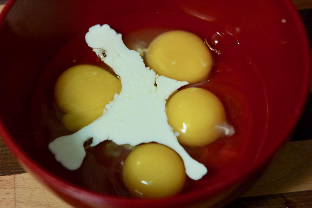 eggs milk_1350x900