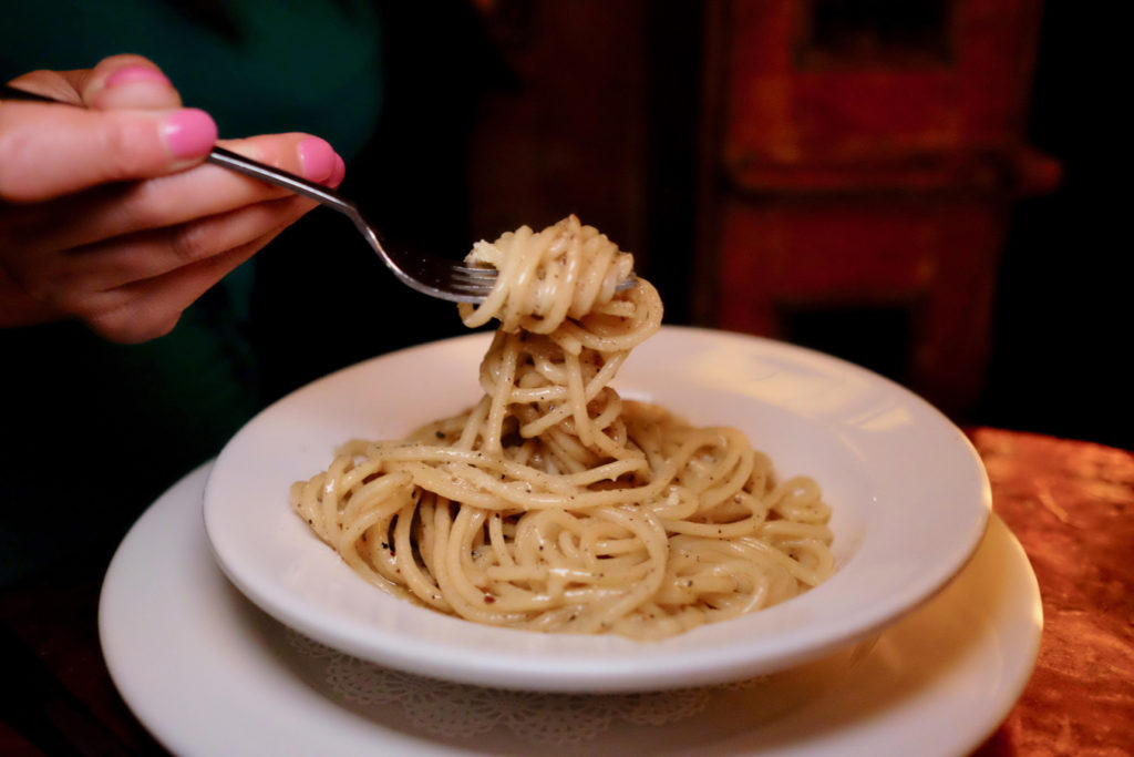 cacio e pepe_1350x900