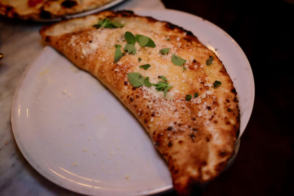 calzone_1350x900