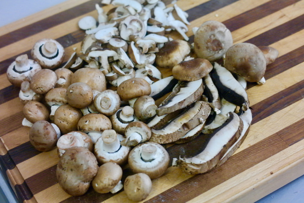 mushrooms_1350x900