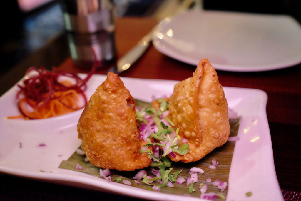 samosas_1350x900