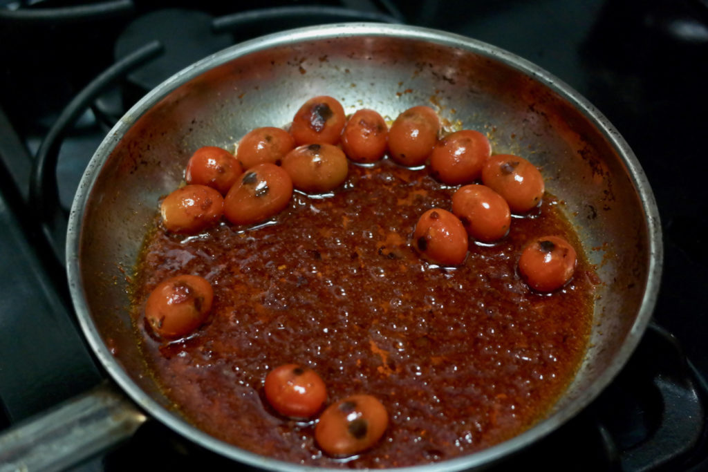 tomato sauce_1350x900
