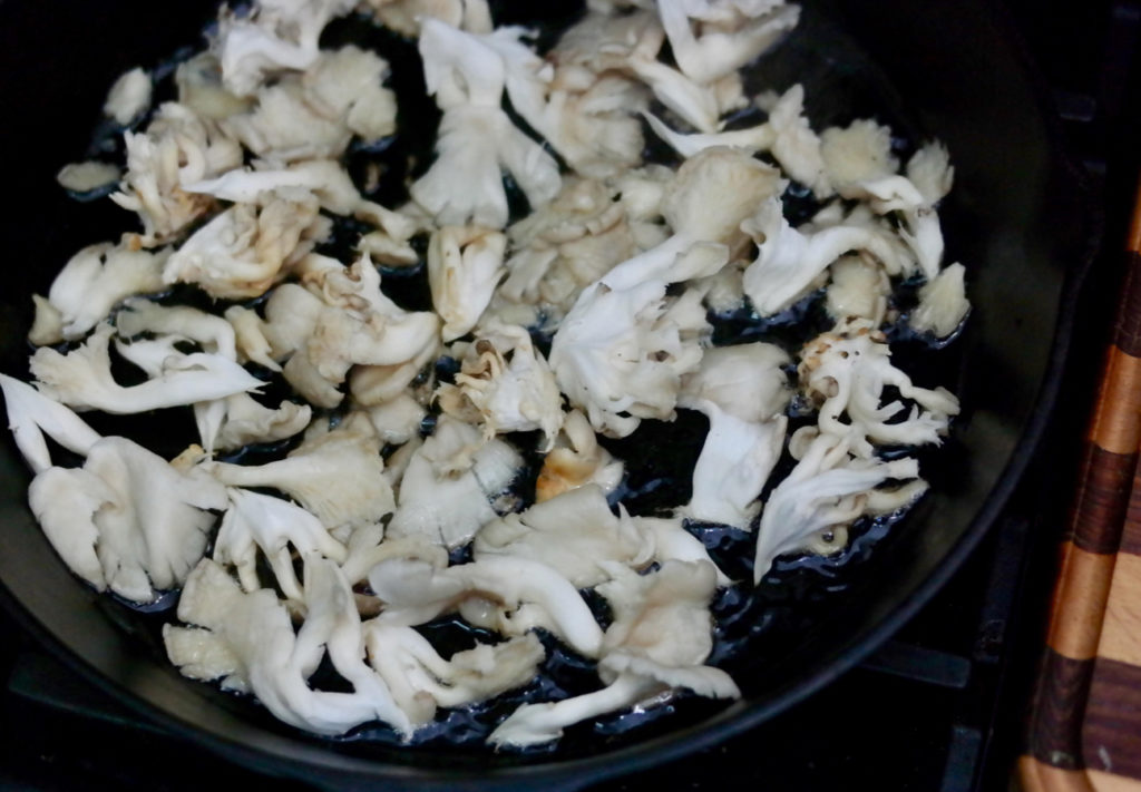 mushrooms_1296x900