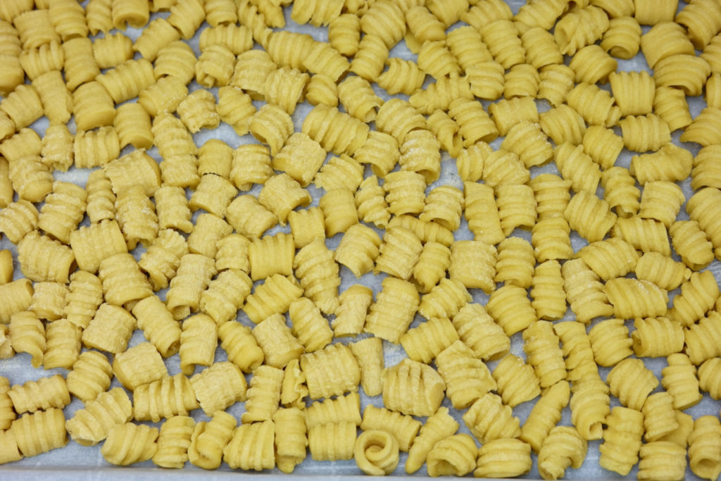 pasta tray_clean_1350x900