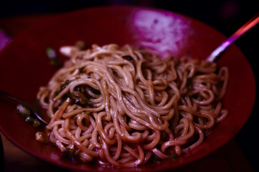 dan dan noodles_clean_1350x900