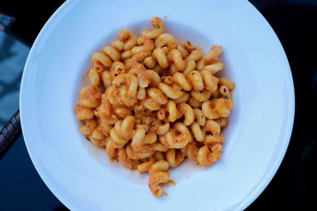 roasted garlic cavatappi_clean_1350x900